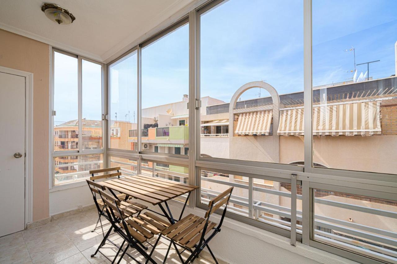 Casa Terra: Apartment 50 Meters From The Beach Τορεβιέχα Εξωτερικό φωτογραφία